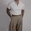 Camisa Polo Tricotada Texturizada Estilo Europeu e Americano de Verão com Meio Zíper Gola Lapela Tendência Camiseta Masculina de Manga Curta com Stretch