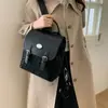 Otoño 2026 Nuevo Estilo Coreano Bolso de Mujer Color Sólido Mochila para Niñas Uso Diario Casual Simple Bolso Pequeño Color Sólido