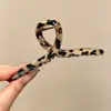 Pinza para el pelo de estrella con garra y estampado de leopardo estilo retro, dulce y fresca, para recogidos, pinza de acetato de gato y tiburón, accesorio de pelo elegante en forma de corazón