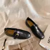 Mocasines de Hebilla Retro Estilo Británico para Mujer 2026 Nuevos Punta Redonda Ocultan Altura para Viajes Diarios Zapatos Pequeños de Piel Zapatos Casuales de Una Sola Pieza