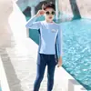 Traje de Baño Infantil para Niños de Dos Piezas con Mangas Largas y Pantalones Largos para Niños Mayores 2026 Nuevo Modelo Conjunto de Traje de Baño para Jóvenes
