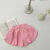 Camisa de Verão Manga Curta Estilo Coreano para Meninas, Top de Bebê Estiloso e Fofo com Design de Flor 3D, Conjunto de Duas Peças da Moda para Crianças