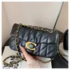 Item popular de transmissão ao vivo transfronteiriça alta qualidade textura nova versátil padrão de diamante bolsa de ombro único transversal popular pequena estilo Chanel corrente bolsa pequena