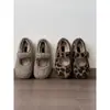 Zapatos Mary Jane para Mujer 2025 Nueva Moda Versátiles Punta Redonda Velcro Cálidos Planos de Piel