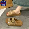 Nuevas Chanclas de Verano Moda para Mujer Versátiles Hebilla Cuadrada Celebridad de Internet Hogar Antideslizantes Chanclas Playa Exterior Suela Plana Zapatos