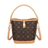 2026 Bolso Cubo Estilo Vintage Nuevo con Textura de Alta Calidad, Gran Capacidad, Bolso de Mano Casual, Bolso para el Trabajo de Hombro y Cruzado