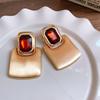 Aretes Geométricos de Metal con Aguja de Plata Electrochapados en Oro Real Aretes Rectangulares Irregulares Transfronterizos Aretes Simples de Alta Gama para Mujer