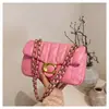 Producto estrella de transmisión en vivo transfronteriza: bolso de hombro y bandolera acolchado versátil de alta calidad, popular bolso pequeño con cadena estilo Chanel