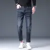 Roupas Masculinas Maple House / Nova Coleção Primavera/Outono 2026: Jeans Masculino Grosso, Slim Fit, Comprimento no Tornozelo e Stretch