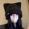 Versátil y moderno gorro de punto cálido estilo coreano para mujer, con orejas de peluche para proteger los oídos, lindo y favorecedor para la cara, gorro de punto con orejas de gato para otoño e invierno