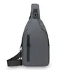 Bolsa de Peito USB Multifuncional Fashion 2025 para Homens, Nova Bolsa de Ombro Simples, Bolsa Transversal Leve de Grande Capacidade Tendência