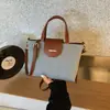 Bolsa Feminina de Verão 2026 Grande Capacidade Moda Bolsa de Mão Bolsa Transversal Novo Estilo Patchwork Versátil Casual Color-Blocking Design Simples