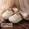 Mary Jane Birkenstock Crocs Feminino 2026 Novo Estilo Casa Antiodor Antiderrapante Vazado Respirável EVA Pode Ser Usado ao Ar Livre Chinelos