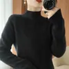 Suéter de cuello alto de longitud media para mujer Otoño e Invierno 2025 Vestido suéter de lana Nuevo vestido de punto engrosado