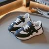 Sapatos para Meninos 2026 Primavera e Outono Novos Tênis Esportivos Infantis Forrados com Lã Sapatos de Pai Sola Macia Sapatos Forrest Gump para Meninos