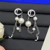 Pendientes de Marca de Lujo Europea y Americana Transfronterizos Nueva Versión de Gama Alta con Letras del Logo, Pendientes de Rombo con Forma de Trébol de Cuatro Hojas para Mujer Venta al por Mayor