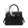 Bolsa de Moda Tendência para Mulheres Verão 2025 Novo Estilo Coreano Moda Retrô Bolsa de Ombro Nicho Simples Casual Bolsa Transversal