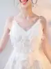 Vestido de Cóctel Negro Puramente Sexy y de Moda, Nuevo Vestido de Tirantes de Hada con Plumas Verano 2026