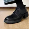 Outono 2026 Novo Estilo Britânico Bico Redondo Velcro Pequenos Sapatos de Couro Feminino Retro Couro Macio Solado Macio Estilo Coreano Mocassins Feminino