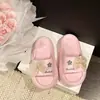 Chinelos Femininos de Verão para Uso Externo com Tira Única, Laço Estilo Francês, Sandálias de Praia, Novo Modelo 2026, Chinelos com Solado Grosso, Moda Inspirada na Chanel