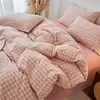 Temporada Estudiantil Todo Algodón Algodón Puro Dora Juego de Cuatro Piezas Verde Fresco y Blanco Cuadros Pequeños Agradable al Tacto Grado Madre e Hijo Ropa de Cama para el Hogar Se Puede Enviar Directamente