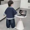 Conjuntos de Otoño para Niños 2026 Nuevo Estilo Conjunto de Dos Piezas Falsas para Niños Moderno Genial Estilo Primavera y Otoño Sudadera para Niño Pequeño Ropa de Moda