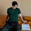Camiseta de malha masculina de manga curta com gola henley, corte slim, cor sólida, estilo old money, seda gelada, verão, atacado de fábrica transfronteiriço