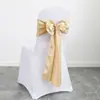 Capa de Cadeira para Banquete de Casamento Estilo Nórdico com Laço Floral Lenço de Seda Costas da Cadeira Fita Floral de Cetim