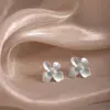 Brincos de Tarraxa Florais Vintage Estilo Francês para Mulheres, Presilhas de Orelha Tipo Disco de Repelente de Mosquitos, Design de Nicho de Luxo Leve, Brincos de Temperamento de Alta Qualidade