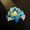 Broche Peônia Florescente da Prosperidade Vintage para Mulheres Broche de Flor Tridimensional Pintado à Mão de Alta Qualidade Acessório de Alfinete com Tendência Nacional Elegante