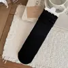 Meias básicas versáteis de outono inicial estilo coreano ins com padrão escuro de pelo ondulado para mulheres, meias simples de cor sólida sem costura de cano médio para mulheres