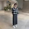 Falda de Punto Elegante Gris Oscuro con Abertura para Mujer Otoño e Invierno Nuevo Estilo Pequeña de Cintura Alta Ajustada Recta de Longitud Media