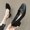 Nuevos Zapatos de Tacón Grueso Versátiles para Mujer Otoño 2026, Tacón Medio, Zapatos de Abuela de Punta Cuadrada, Estilo Coreano para Oficina