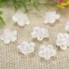 Acessórios de flor de cerâmica fria plana baixa de 15mm material DIY para capa de celular brincos presilha infantil material para joias atacado