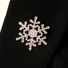 Broche Navideño de Moda Goteando Aceite Europeo y Americano Lindo Papá Noel Árbol Guirnalda Muñeco de Nieve Campana Pin Insignia de Aleación