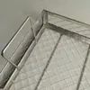 La cesta de malla Qian Ding está hecha de acero inoxidable, tiene una gran capacidad de carga, es fuerte y duradera, y se puede personalizar en varias especificaciones y tamaños.