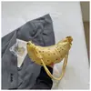 Bolso de Mano Mini de Moda con Tachuelas para Mujer, Bolso Croissant Retro Transfronterizo Nuevo, Diseño de Nicho, Bolso Cruzado para Hombro