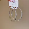 Brincos ovais multicamadas em forma de diamante com pingo de óleo e poá em agulha de prata, com toque de luxo leve e de alta qualidade, brincos modernos e versáteis