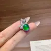 Pingente de calcedônia verde gelo natural de alta qualidade, luxo leve, múltiplos estilos populares, incrustado com ágata, pingente de jade 'princesa fugitiva' presente