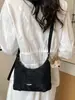 Bolso de Hombro y Axila Versátil, Moderno y a la Moda para Mujer, Bolso de Mano Lacado de Alta Gama, Bolso en Forma de Media Luna, Bolso Cruzado Casual y Sencillo