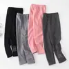 Leggings Gruesos Forrados de Polar para Niñas Otoño e Invierno Pantalones Cálidos Bordados para Bebé Pantalones de Algodón Modernos de Dibujos Animados para Niños Pequeños Venta al por Mayor
