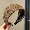 Diadema retro de ala ancha con lunares, adecuada para frentes amplias, para lavarse la cara, uso diario, versátil, ligera y que irradia una vibra lujosa y sofisticada