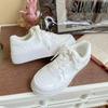 Baikuang 2022 Nuevos Zapatos Blancos para Mujer Combinan con Todo Estilo Coreano Cuero Diseño Nicho Zapatos Blancos Tenis Casuales Zapatos de Moda