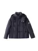 Marca da Moda 90 Penugem de Pato Branco Jaqueta Curta Acolchoada com Capuz Feminina Moda Inverno 2026 Patch na Manga Jaqueta Puffer Espessa Roupa Exterior da Moda