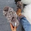 Novos chinelos Maomao para mulheres, outono e inverno, sola plana, chinelos para ambientes internos, quentes, com pérolas, cruzados, chinelos Maomao para mulheres