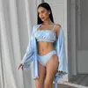Conjunto de Tres Piezas de Bata, Ropa Interior y Shorts para Comercio Exterior Transfronterizo, Estilo Europeo y Americano, Nuevo Tejido de Punto para Pijama Primavera 2025, Ropa de Casa para Mujer