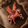 Broche Pegasus de Luxo Leve Asas Abertas Forma Tridimensional Esmalte Colorido Artesanato Animal Criativo Acessório Artesanato Joias Atacado