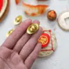 Monedas Simuladas de Cobre de Año Nuevo 2026, Chiles, Tamales, Calabazas, Caquis, Pequeños Accesorios Decorativos Festivos y Propicios de Buena Suerte