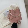 Bolso de Hombro Versátil Nuevo para Mujer de Comercio Exterior Transfronterizo, Bolso Cubo Simple de Alta Gama, Bolso Cruzado Retro de Moda para el Trabajo