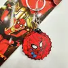 Llavero Giratorio de Merchandising de Película de Héroes Llavero Metálico de Dibujos Animados para Coche Colgante Accesorio para Bolso